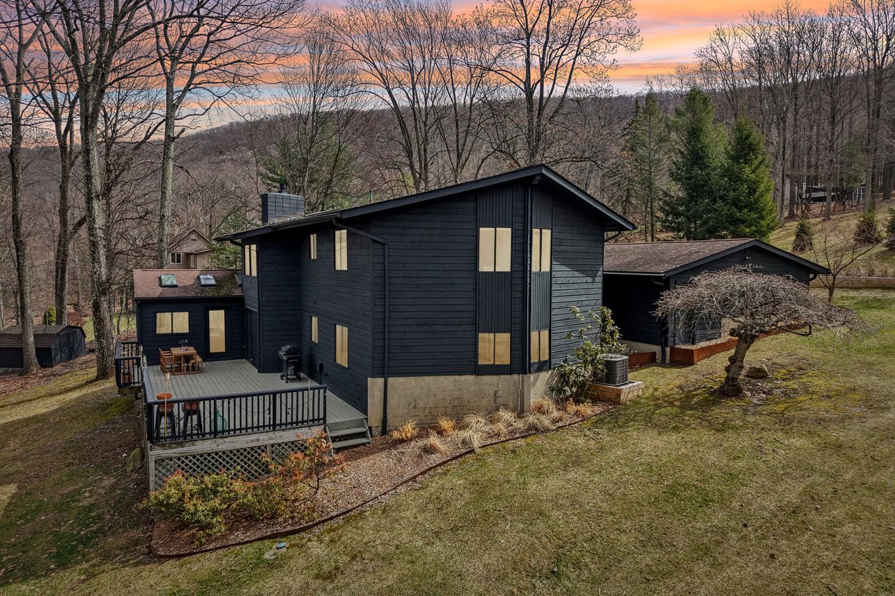 Cornwall Contemporary Wooded Retreat