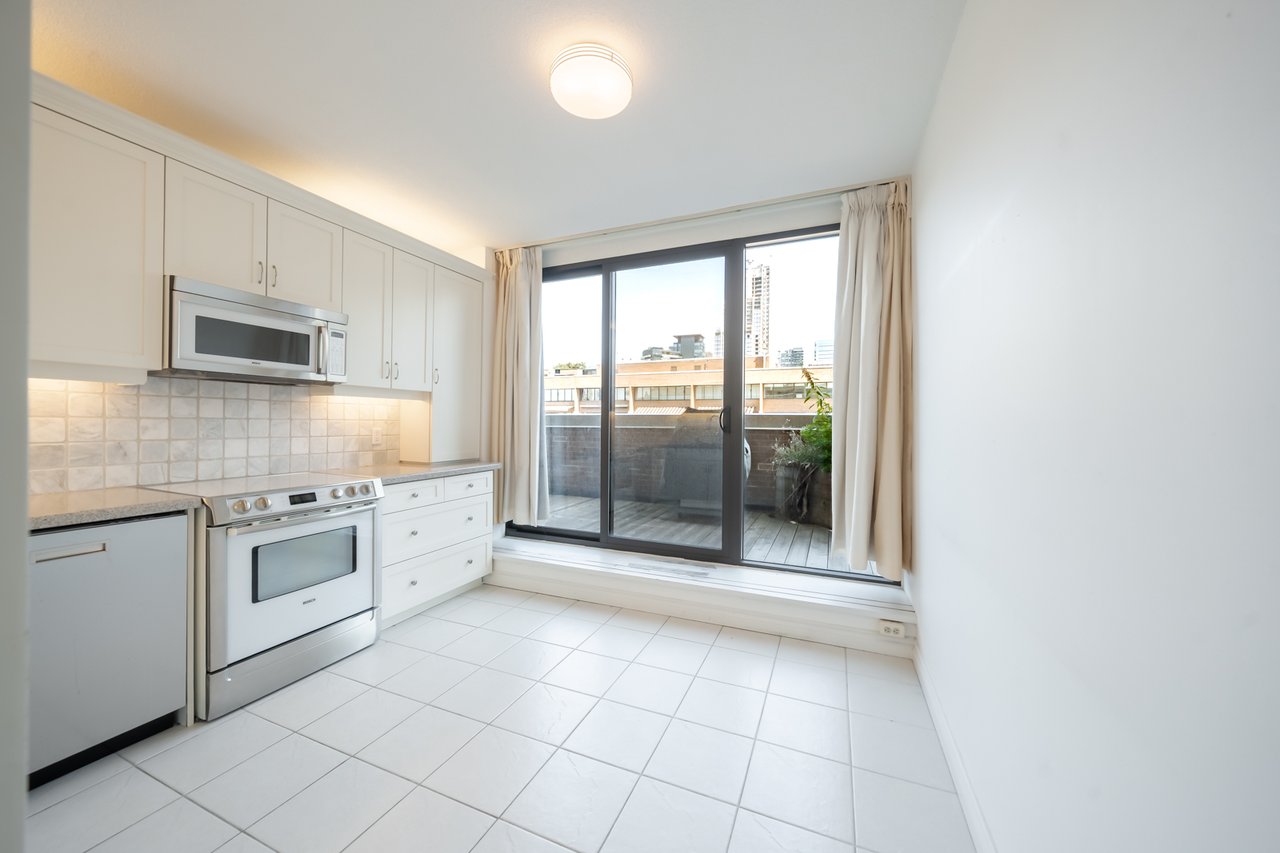 55a Avenue Rd #606