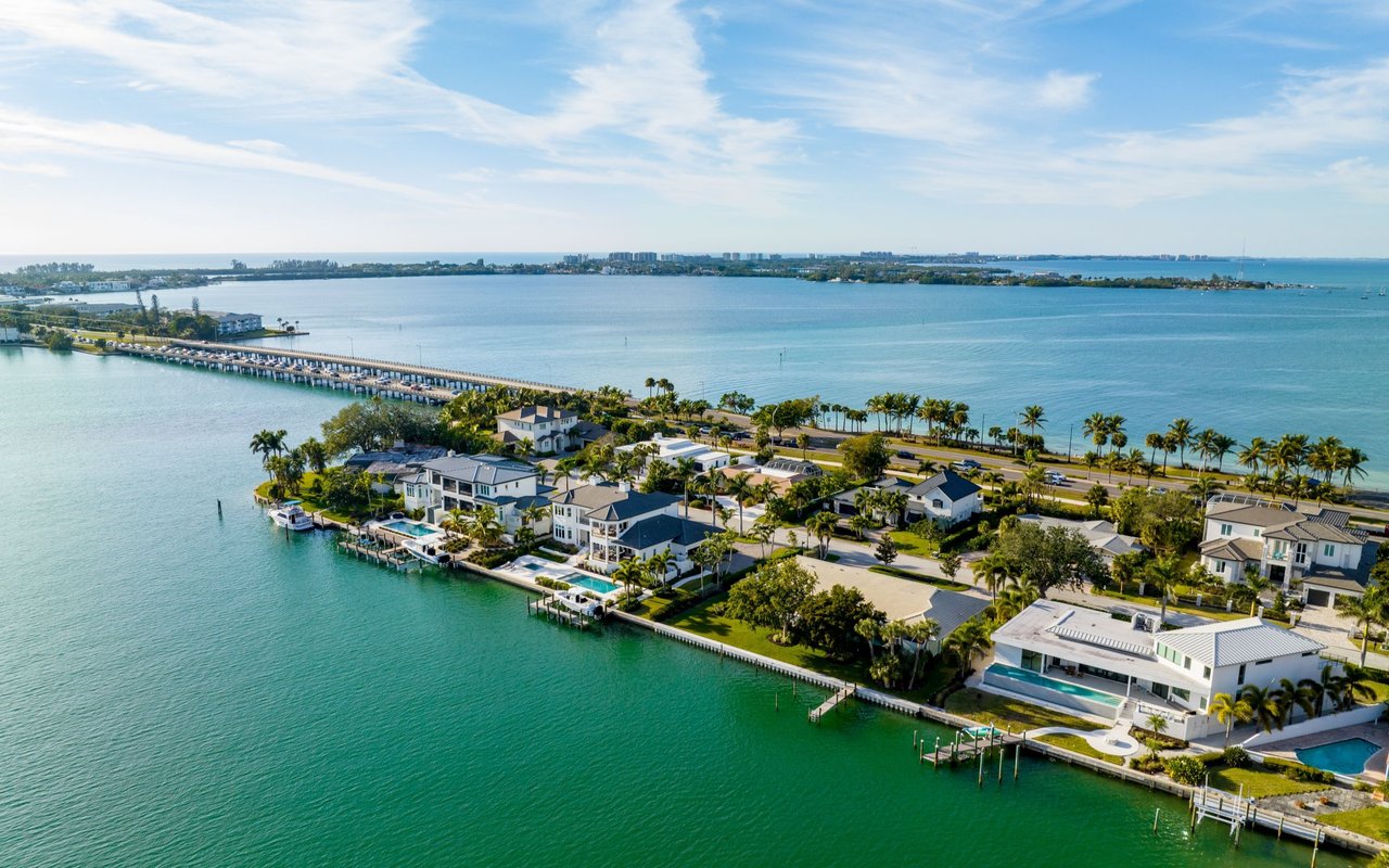 Explore Florida Neighborhoods | Monica DeSomma