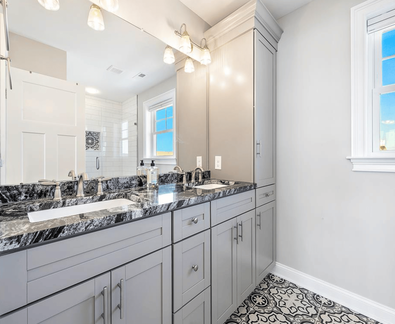 24 W Winifred Avenue, Beach Haven Crest