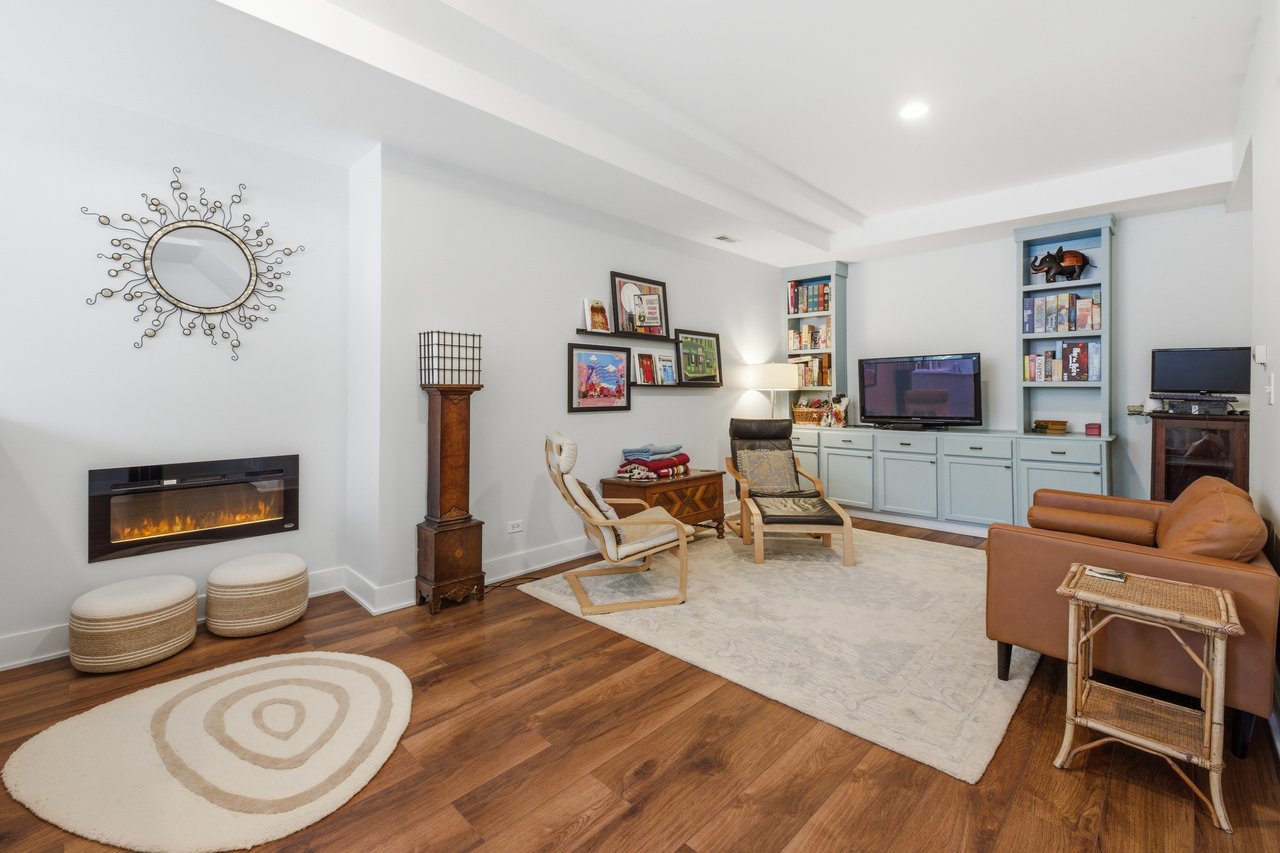 1436 W Huron Street Apt 1