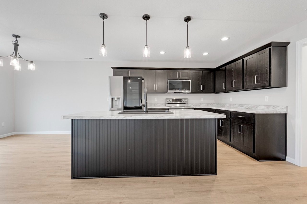 111 Sunset Dr