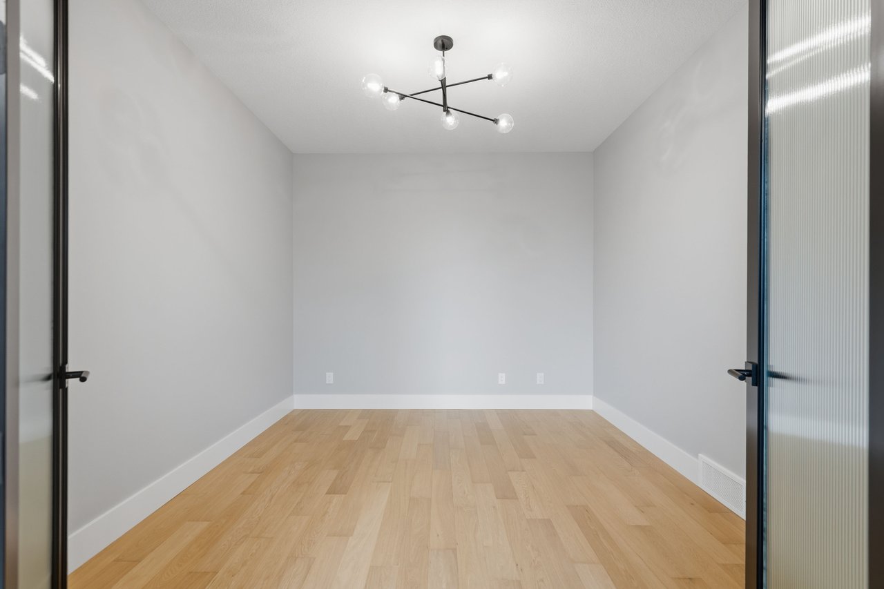 116 Greenwich Heath NW