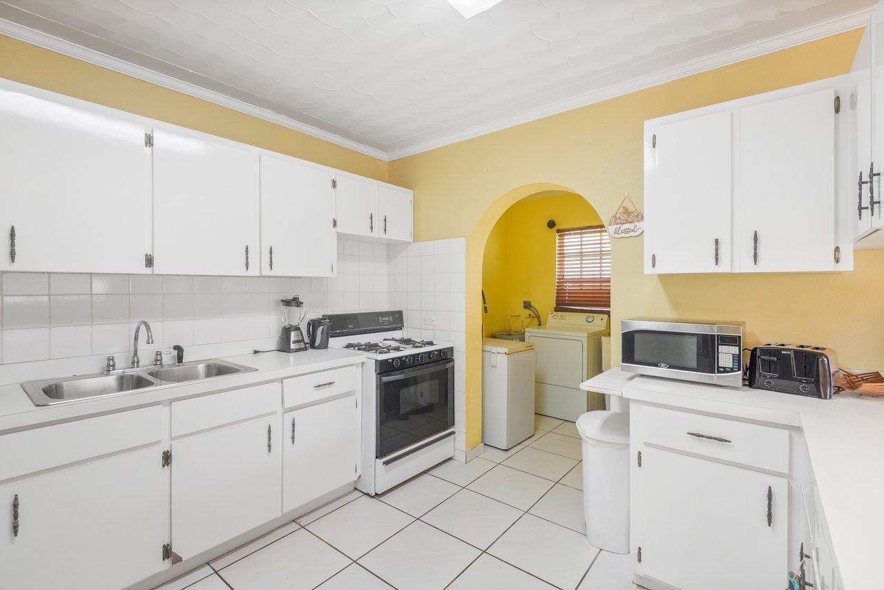 Royal Valley’s Duplex Residence