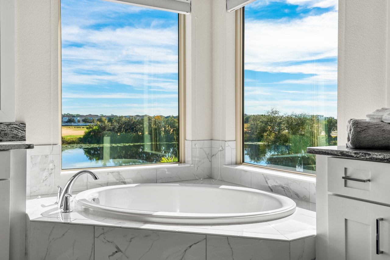 15606 Shorebird Lane