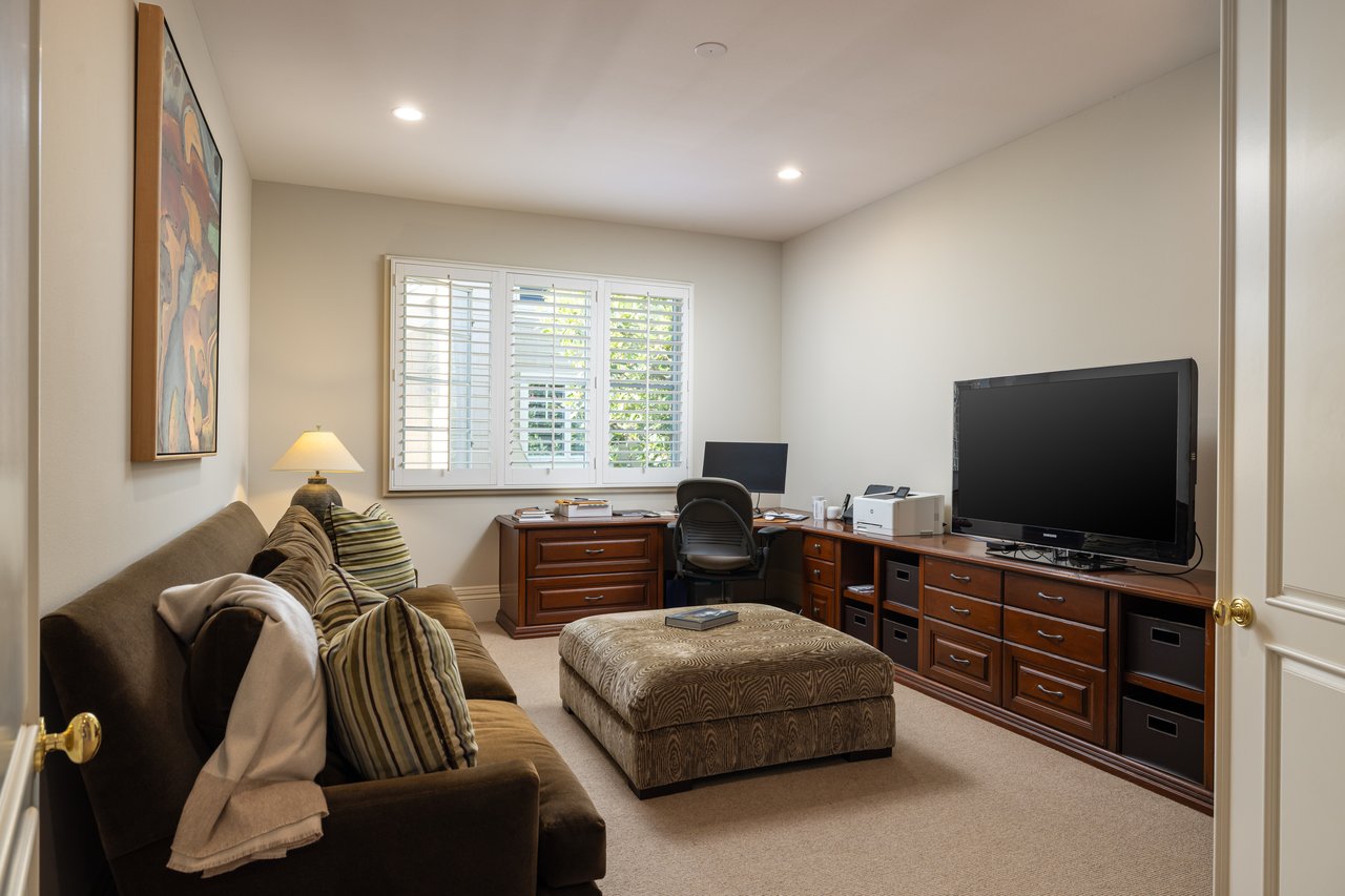 23 Gleneagles Drive