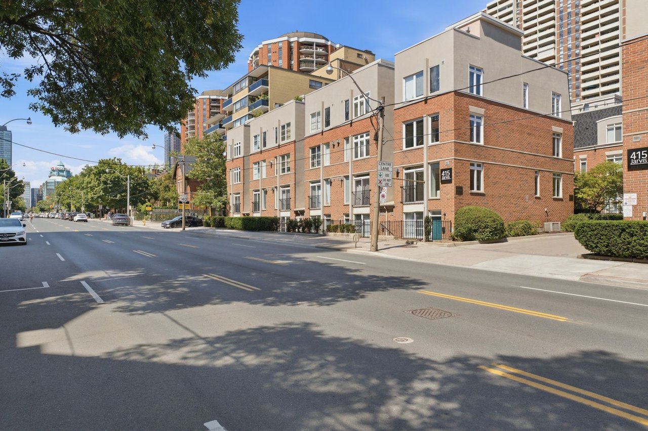206-415 Jarvis St