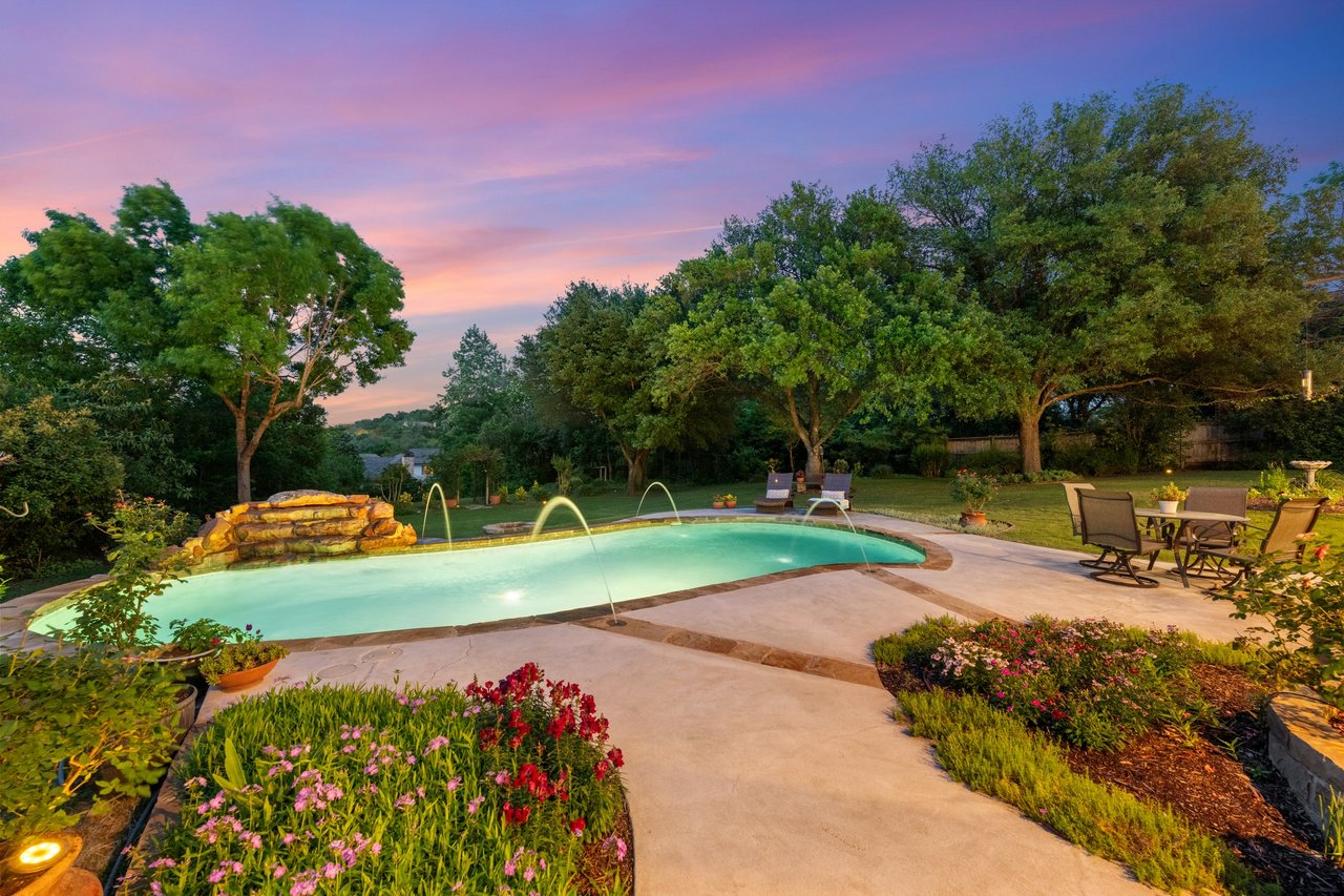 Tucked Away in West Lake Hills