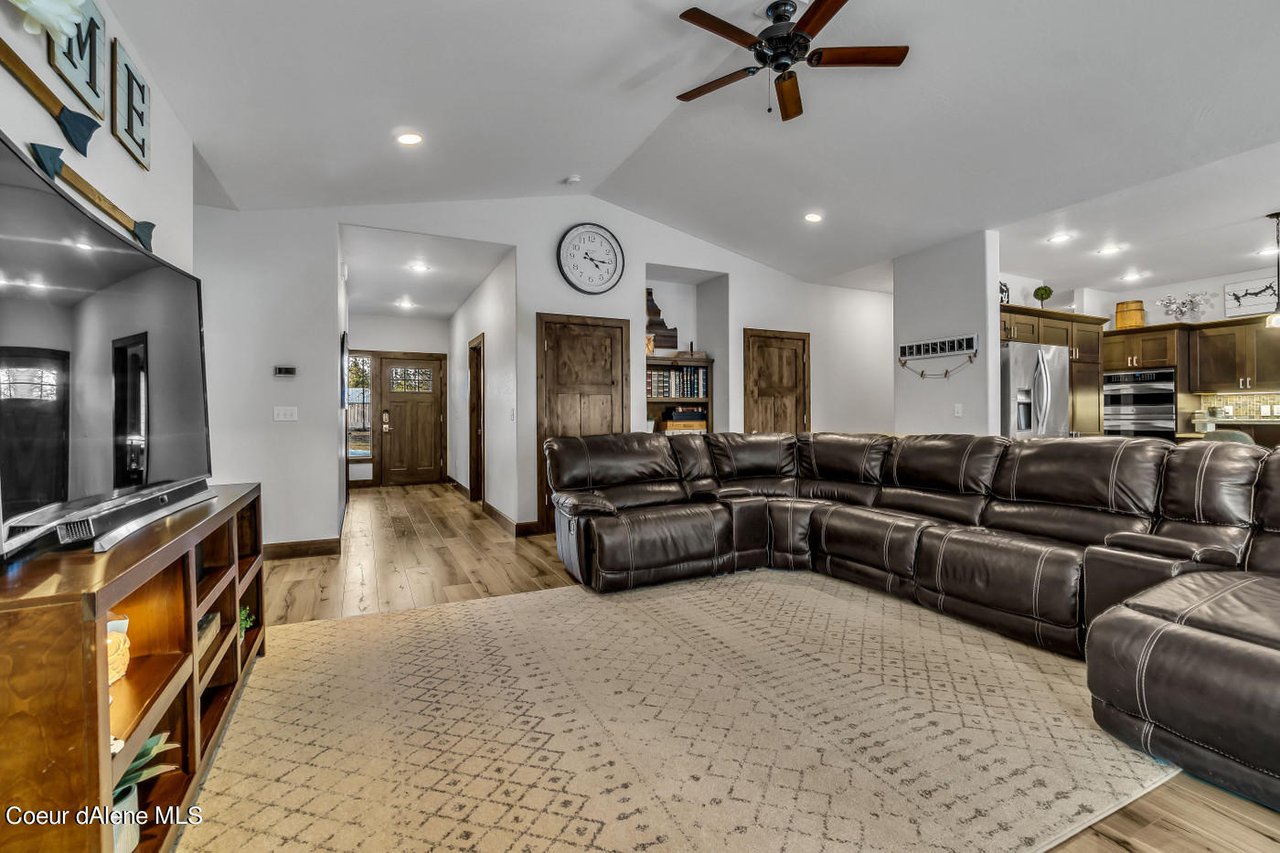 26162 N Jacka Loop