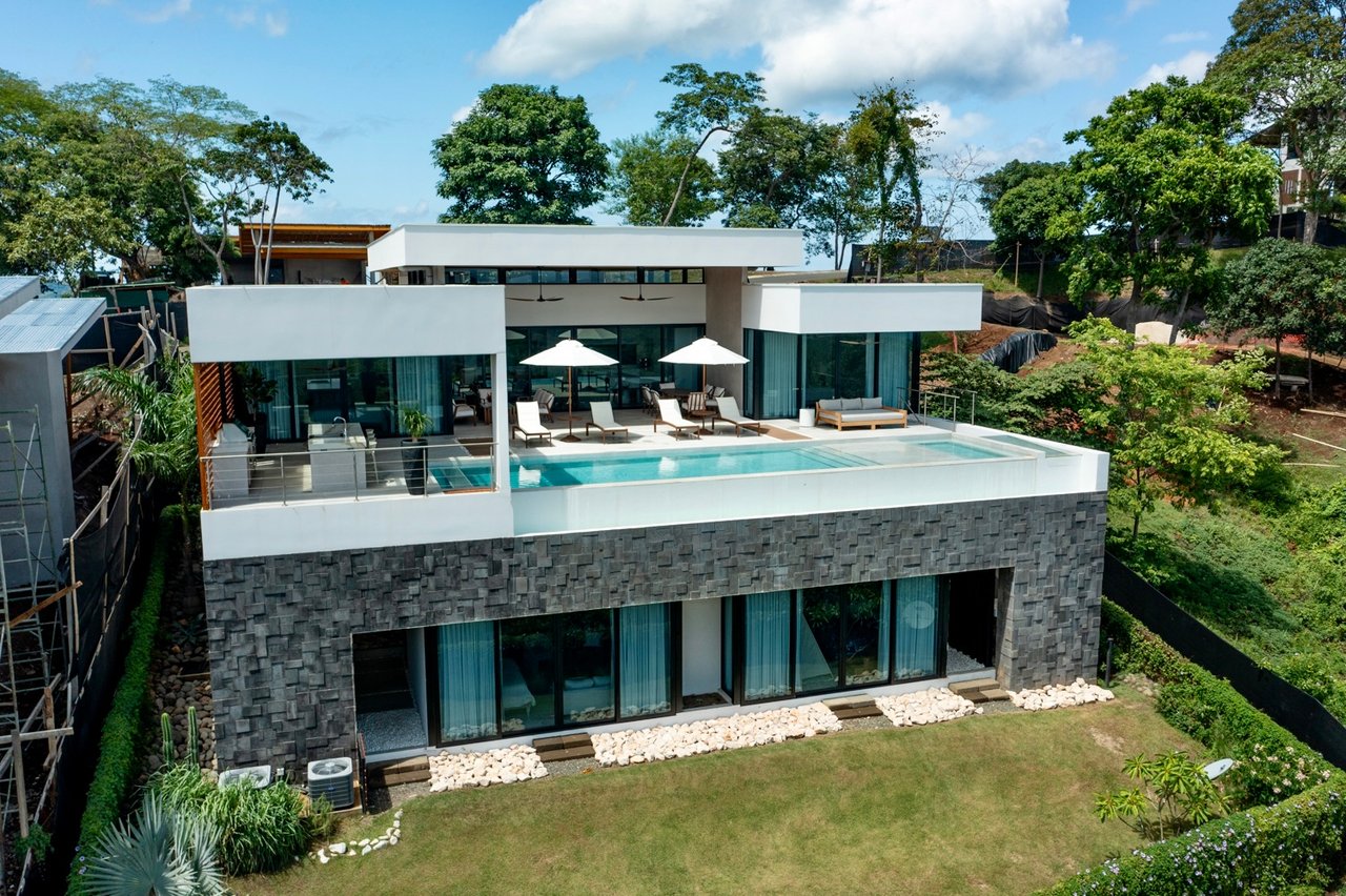 Casa Camino 93 | Luxury Ocean View Estate with Infinity Saltwater Pool in Las Ventanas de Playa Grande