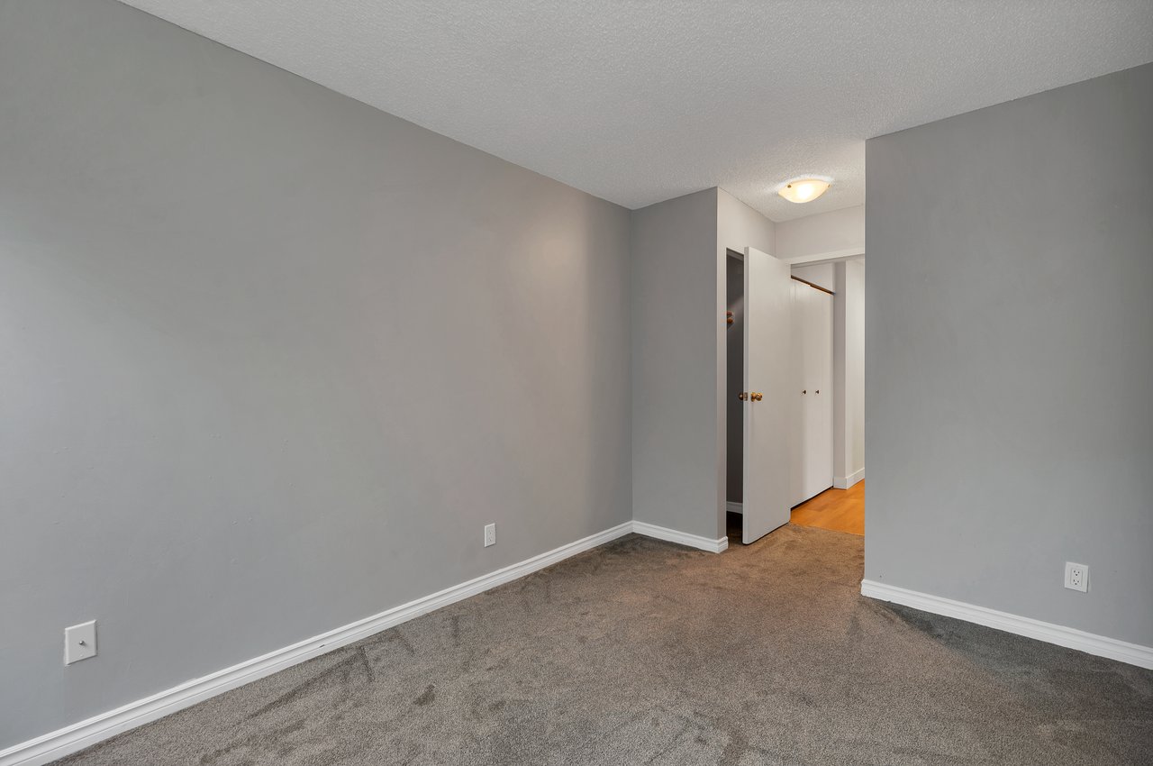 585 Dogwood St S # 201