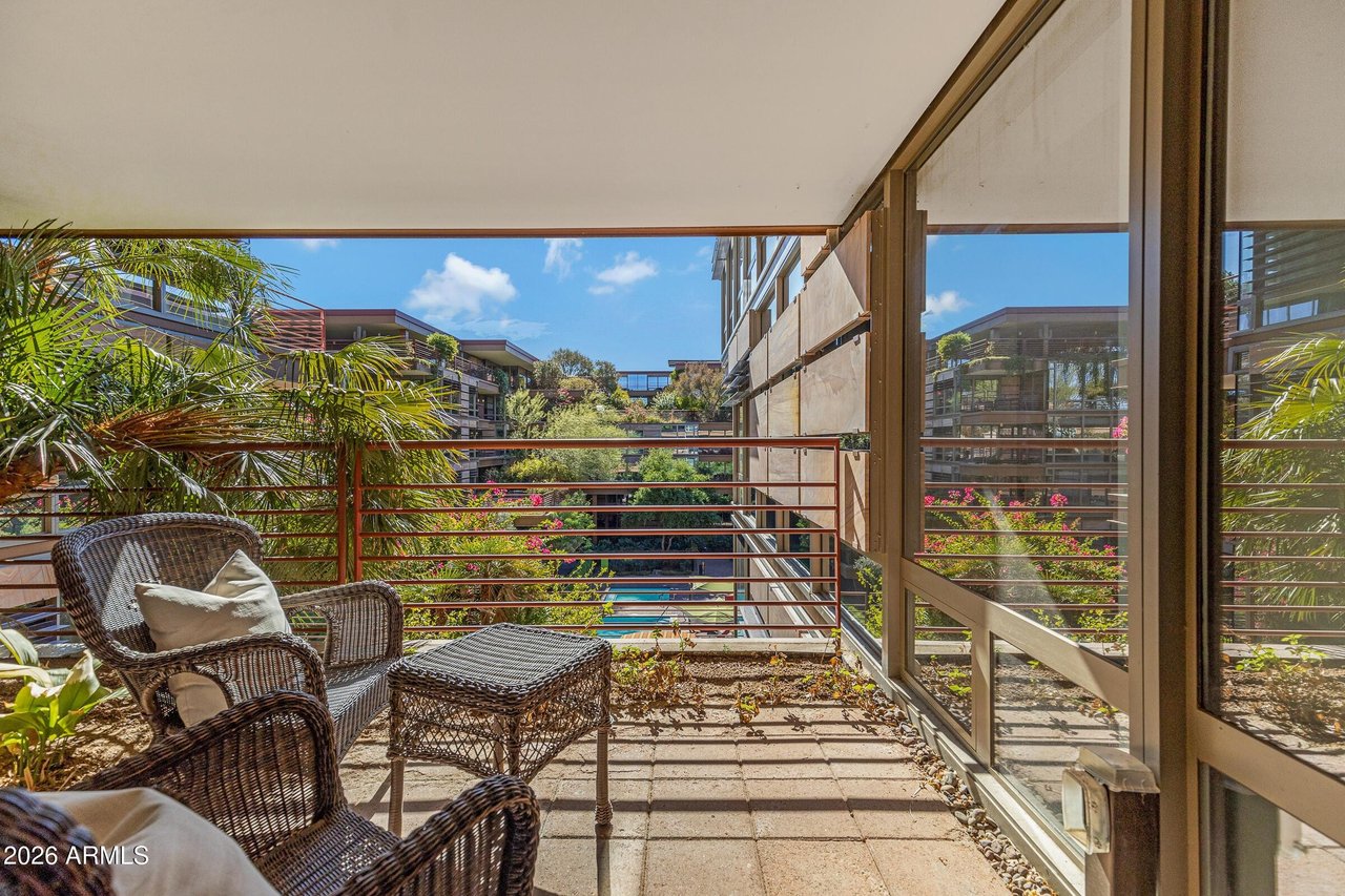 7161 E Rancho Vista Dr, #4003