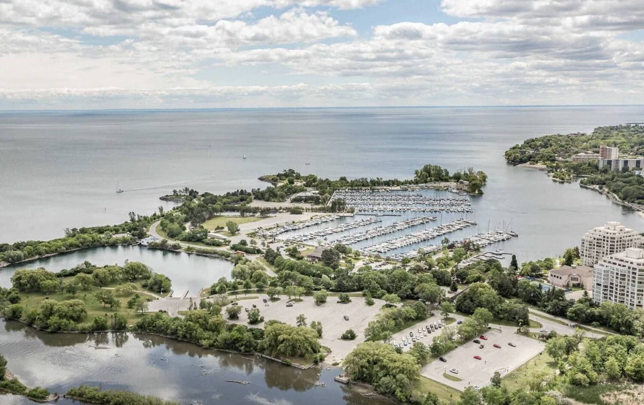 20 Shore Breeze Dr Unit: 4401