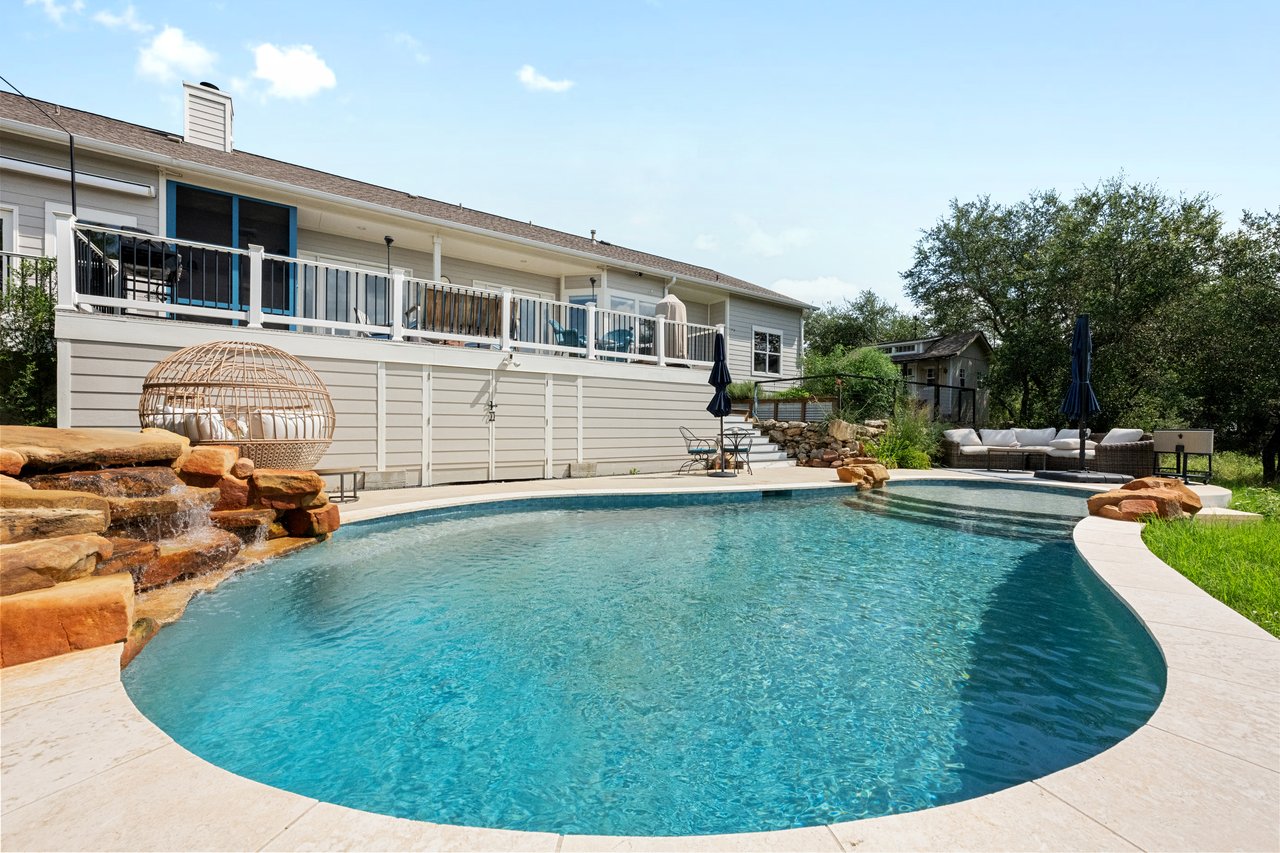 4115 Noon Day Cove