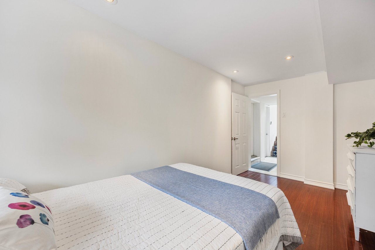 210 Richard Avenue, Newmarket