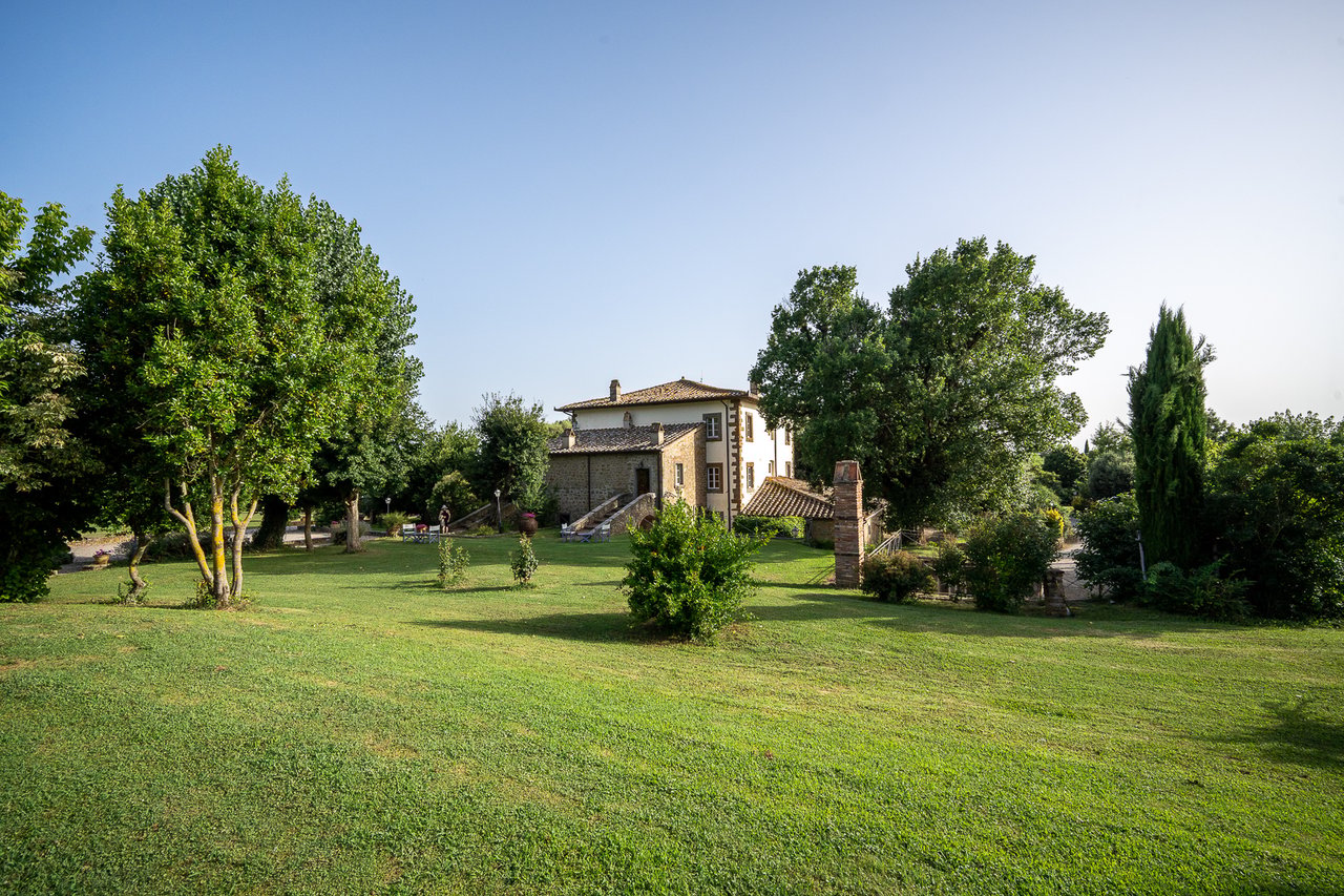 VILLA MECENATE