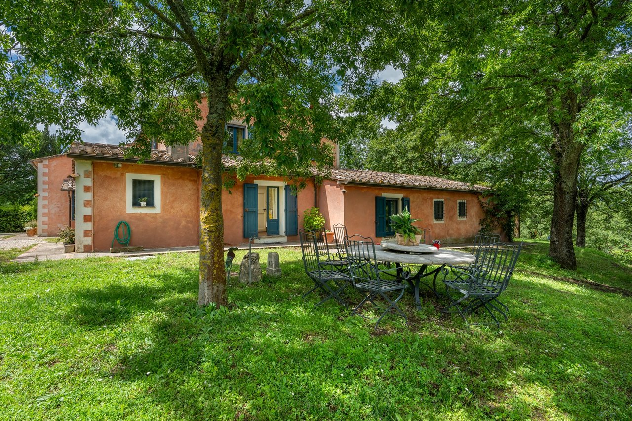 Renovated 18th Century Tuscan Home With Beautiful Hill Views