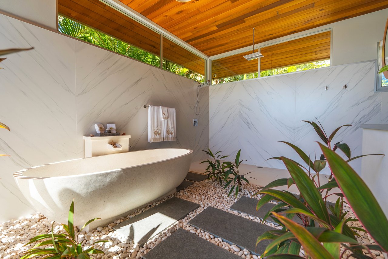 Blue Horizon – luxury ocean-view home in Ojochal, Costa Rica