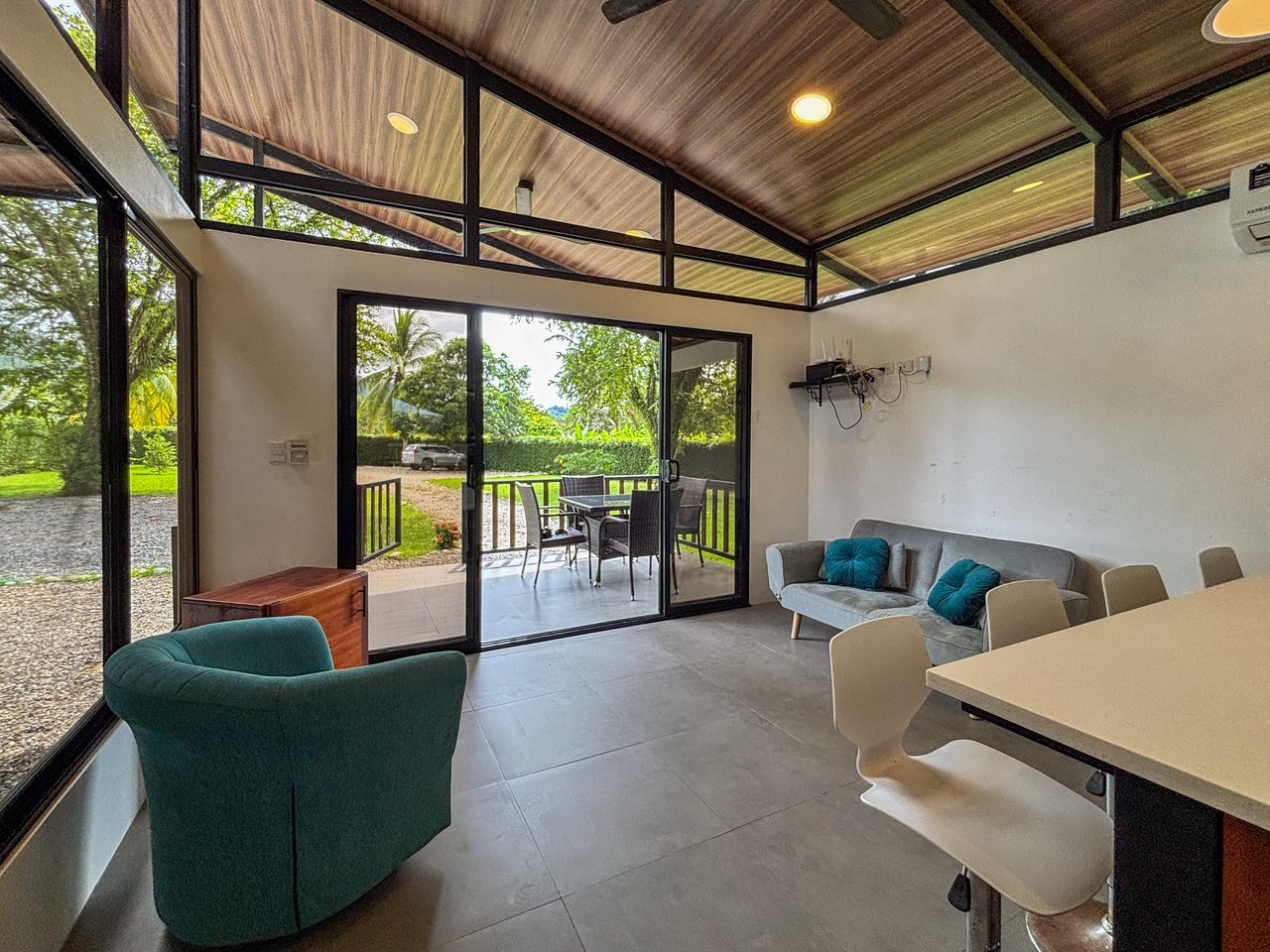 OJOCHAL JUNGLE HOME | EXPANSIVE LAND & DEVELOPMENT POTENTIAL