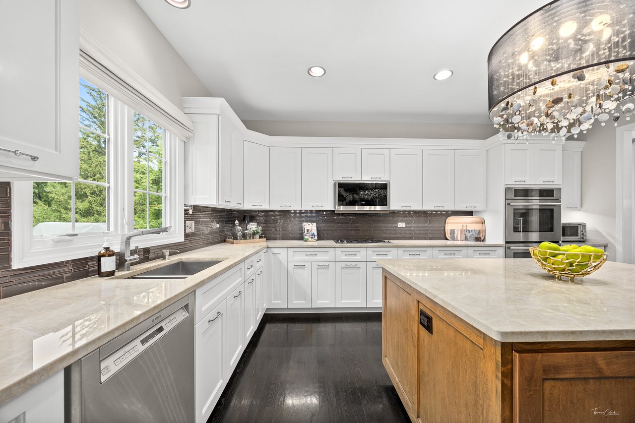 1950 Elmore Ave, Downers Grove