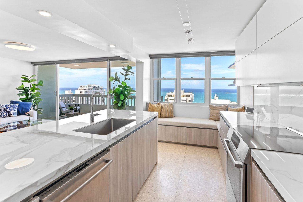 Cond. PRILA #17C, 70 Kings Court, Condado