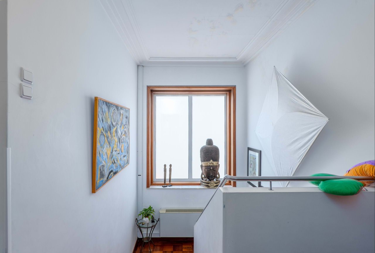 Luxury Four-Story Home in Foz do Douro, Porto with Ocean Views and Beach Proximity