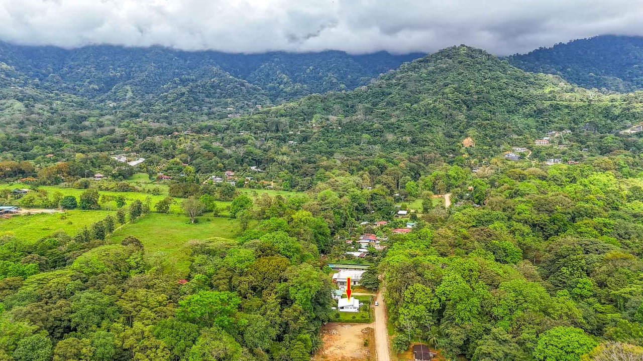 3-Bed Home on Calle Principal Ojochal with River & Jungle