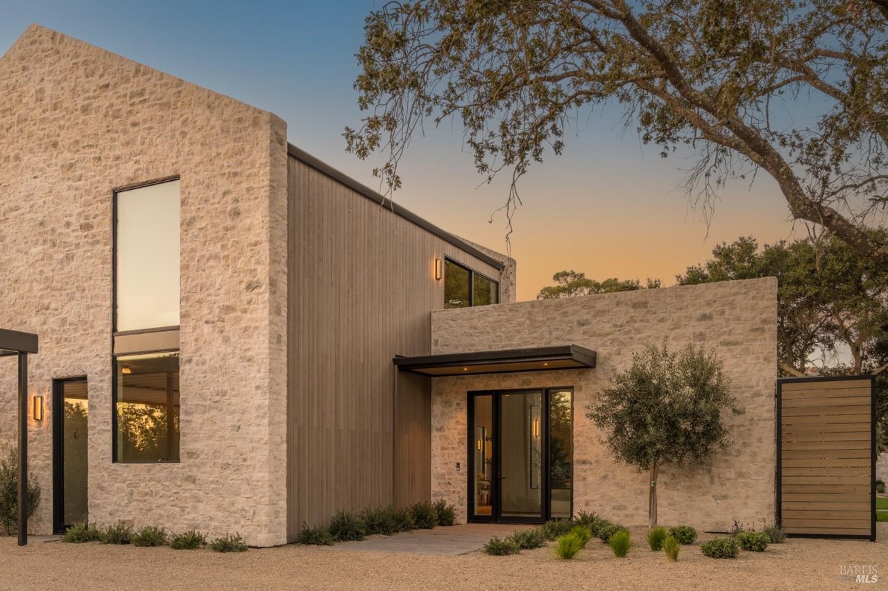 1438 Ridge Valley Road