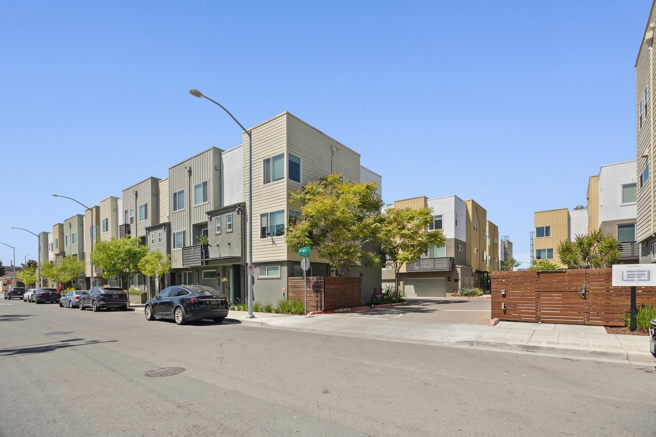 172 Uptown Cir