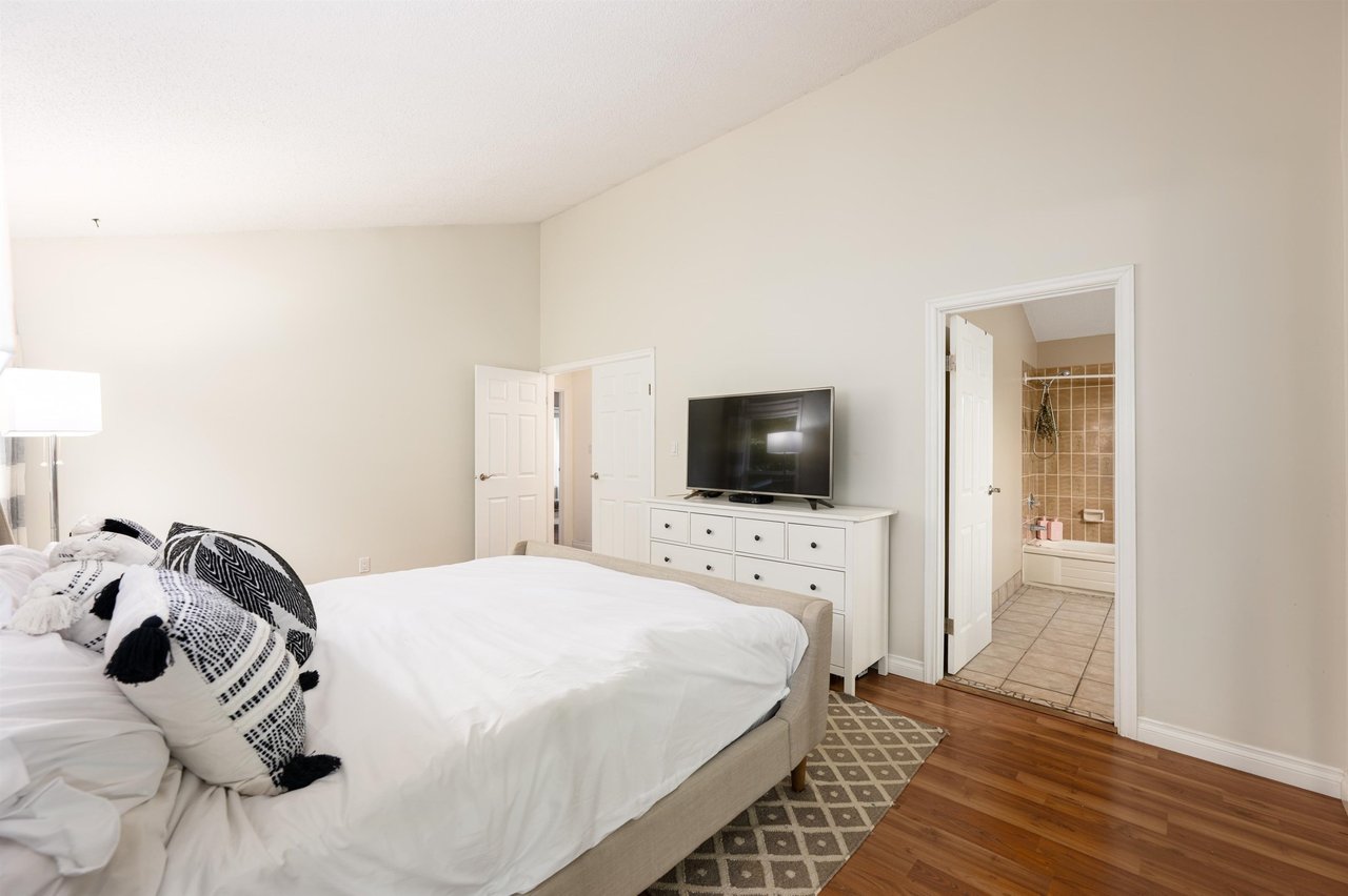 1005 Alpine Pl