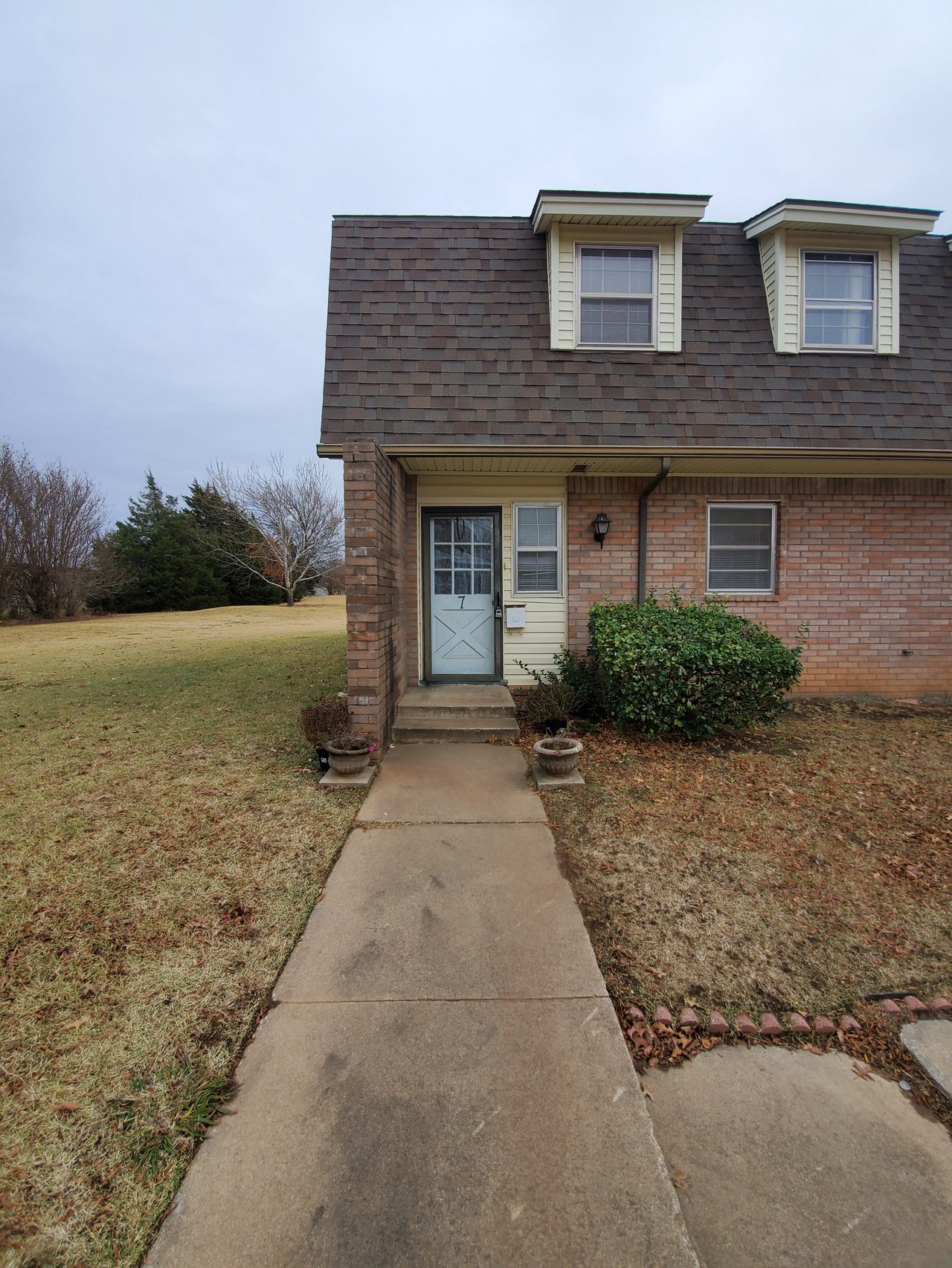 3901 North Kickapoo Unit 7