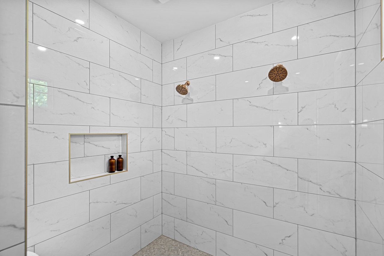 2746 Bancroft Street