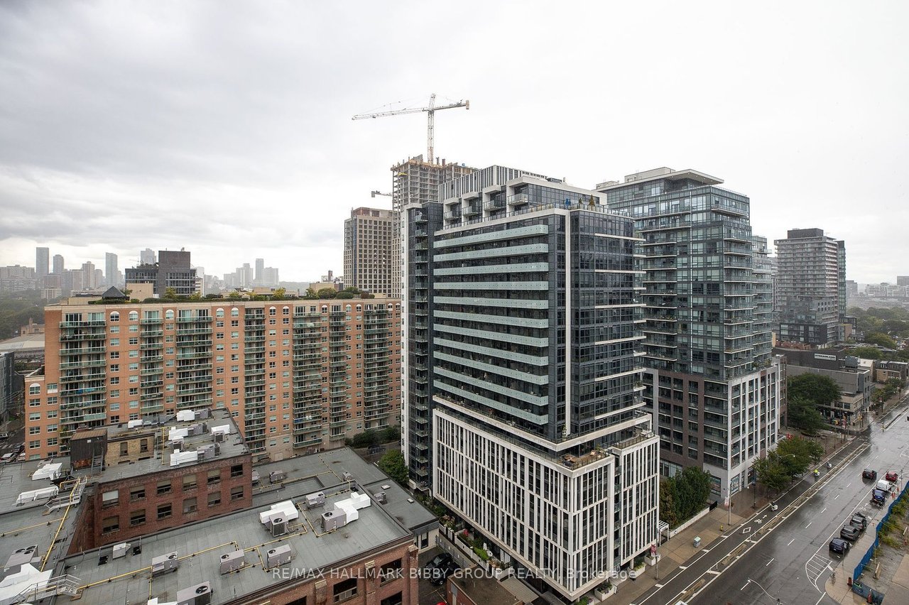 ST. LAWRENCE MARKET LUXURY FEATURE