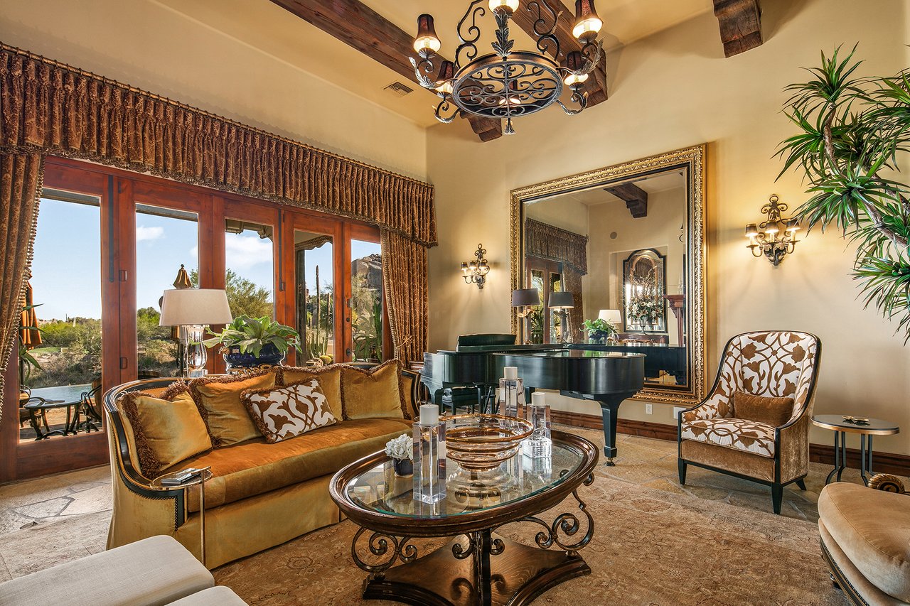 7311 E ARROYO HONDO Road