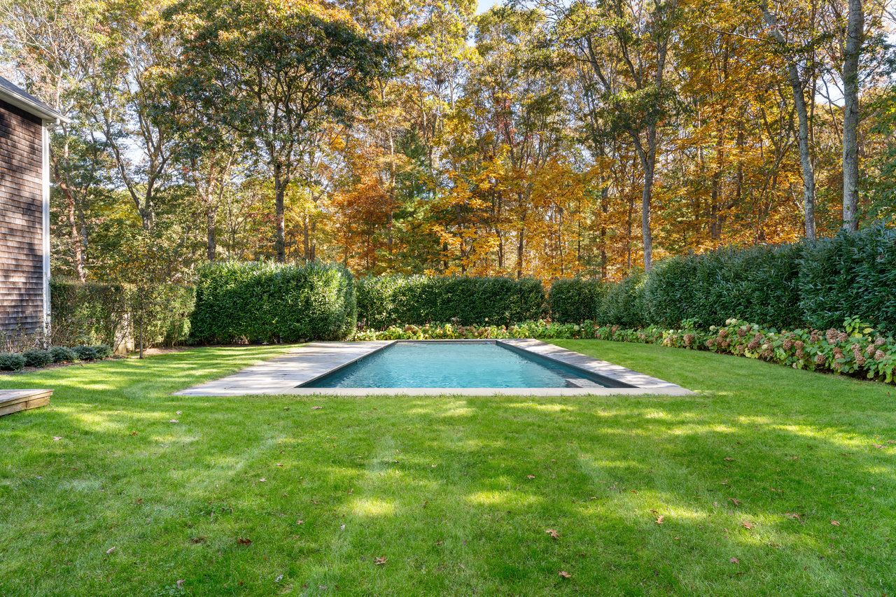 Private Sagaponack Estate Near the Ocean and Vineyards
