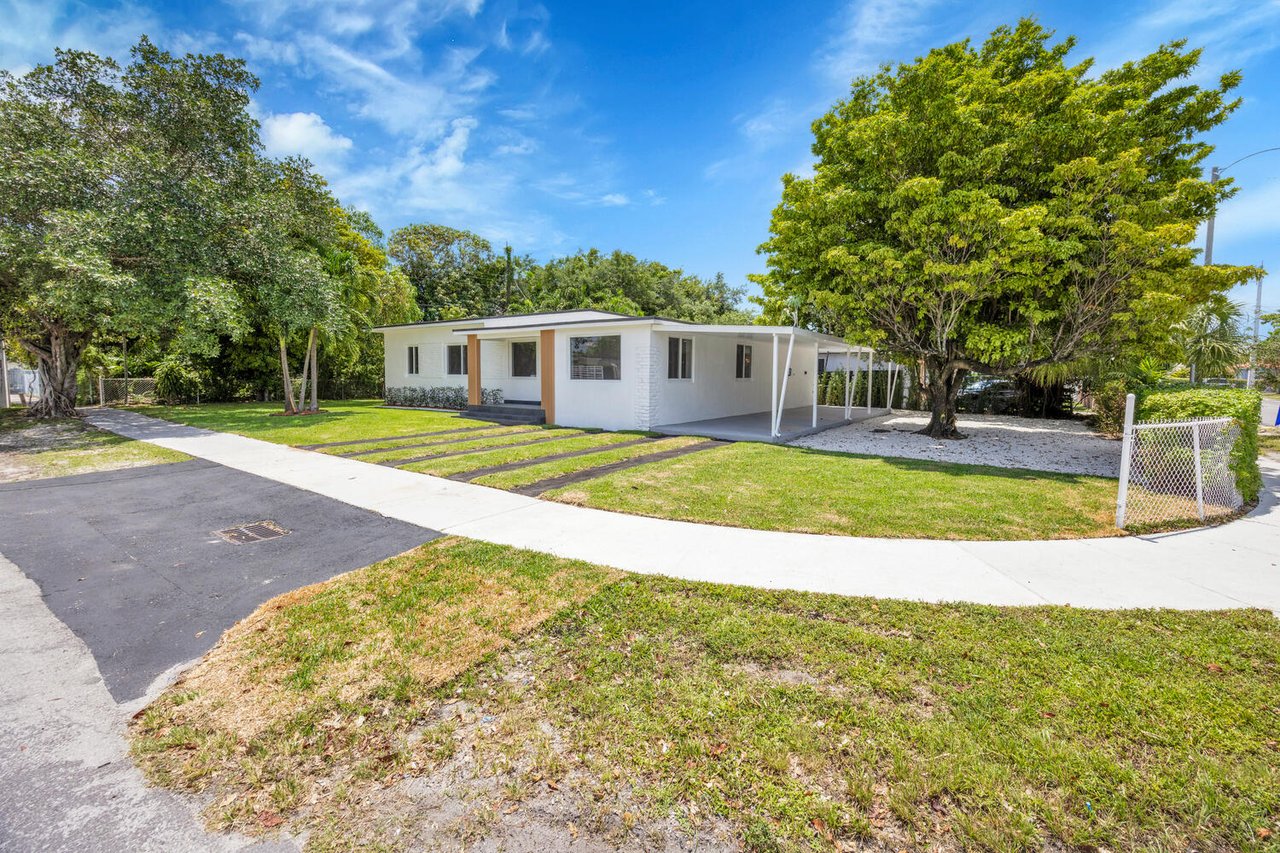 Fully Renovated 4-Bedroom Home Minutes from Coral Gables