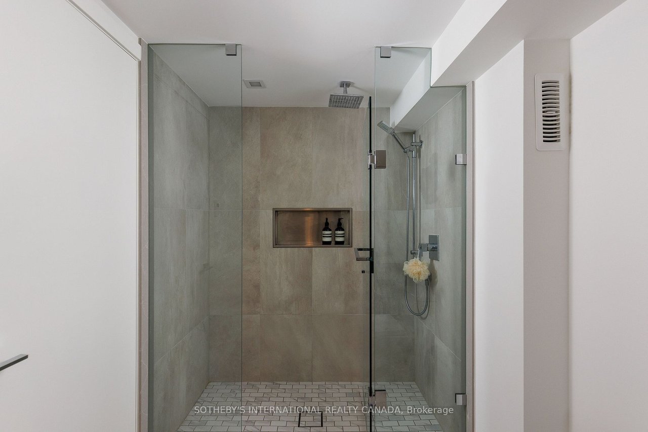 Rock Star King East Two-Storey Penthouse