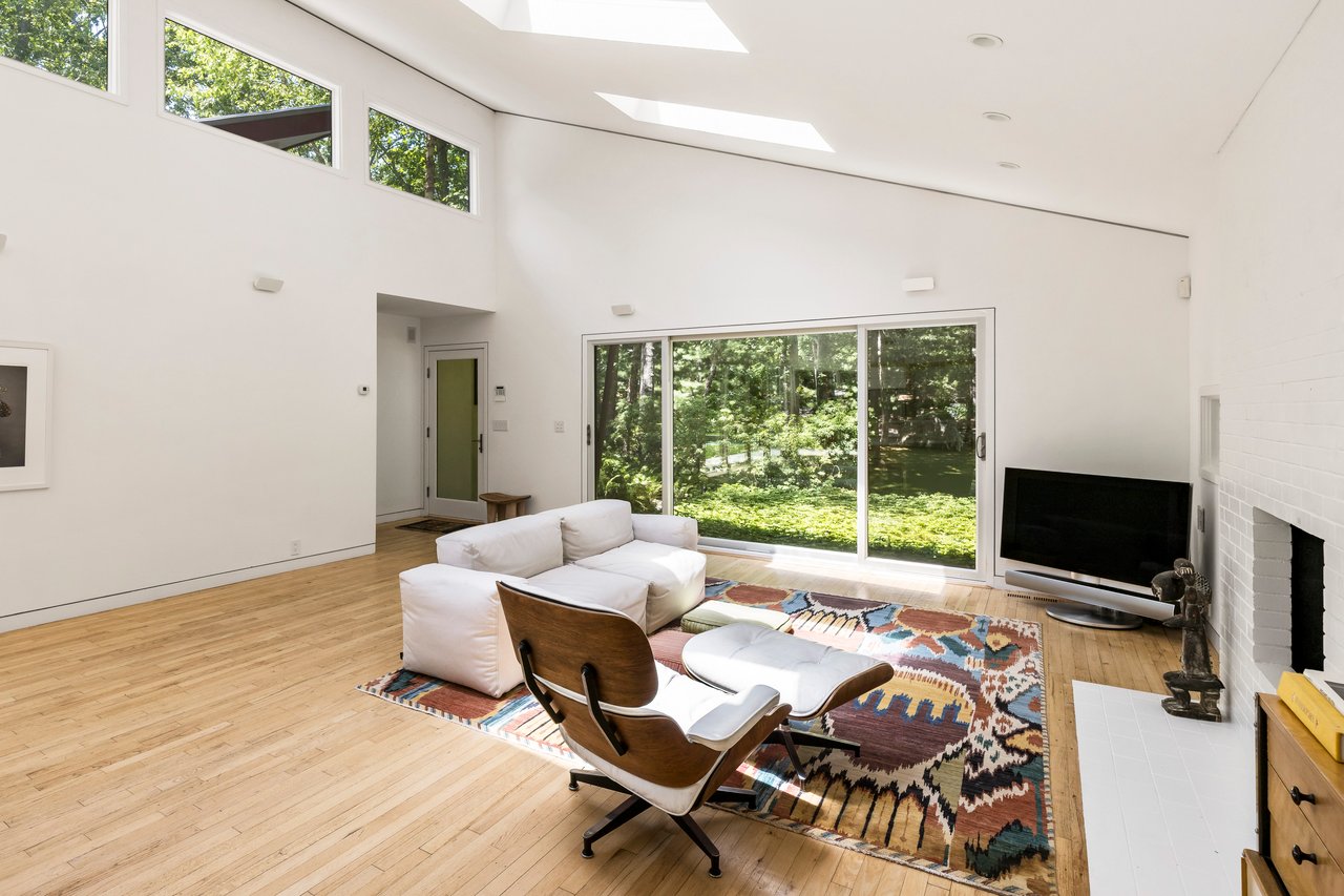 3 Whale Rock Ln., East Hampton