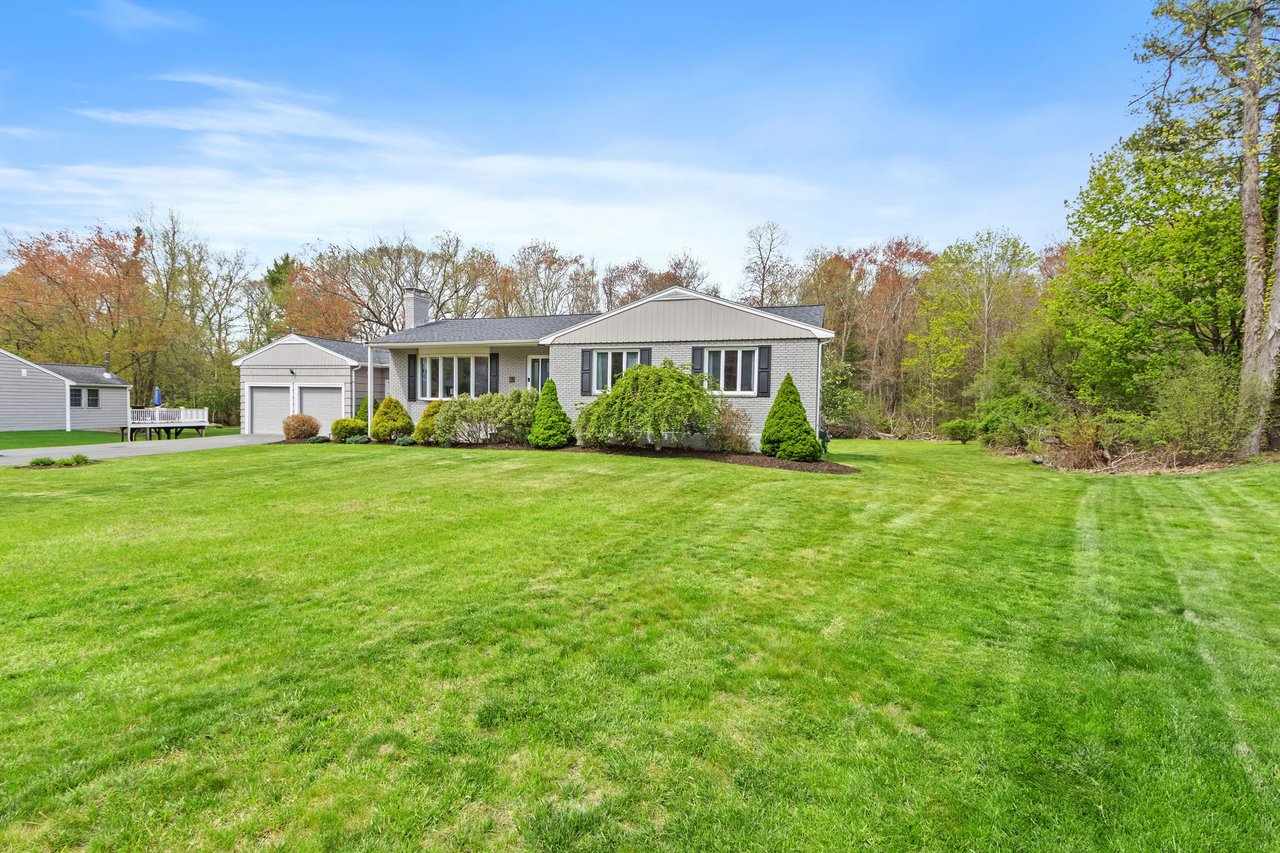 30 Wildewood Dr.