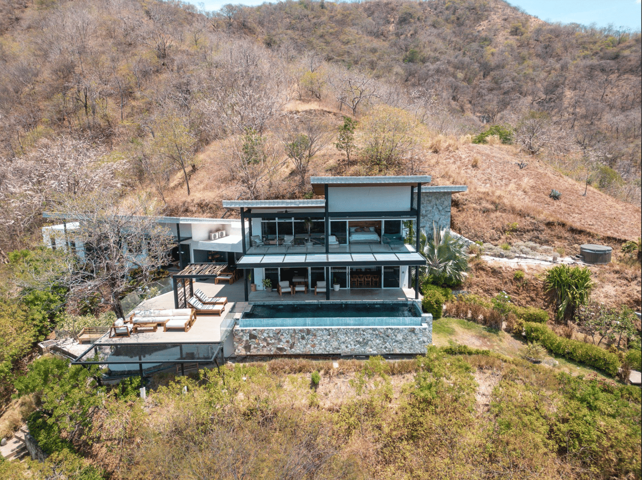 Casa Alta - Las Ventanas - Modern Tropical Oasis