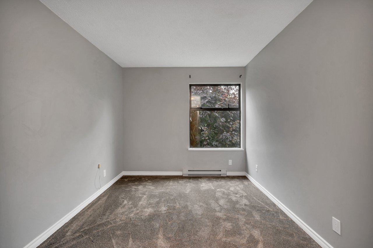 585 Dogwood St S # 201