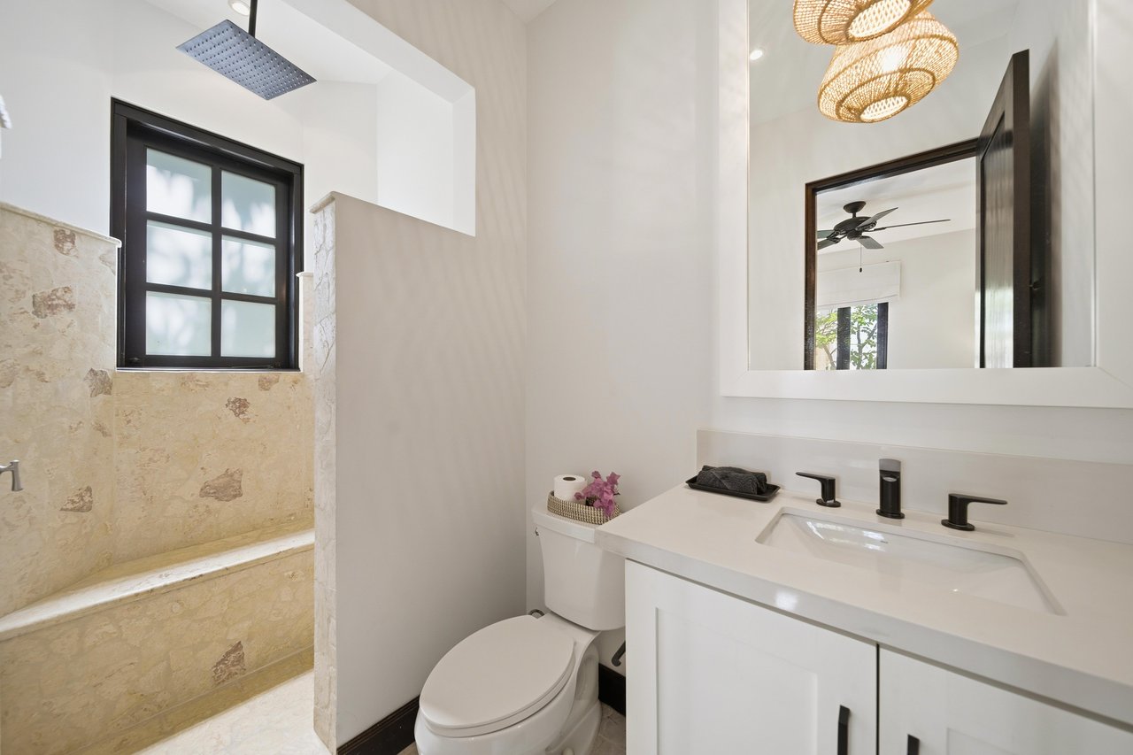 18 Calle La Ronda | Where Everyday Feels Like a Holiday