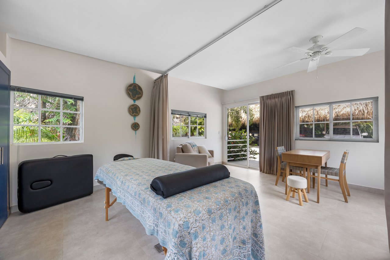 Les Voiles Blanches | Turnkey Boutique Luxury Lodge Near Tamarindo, Costa Rica
