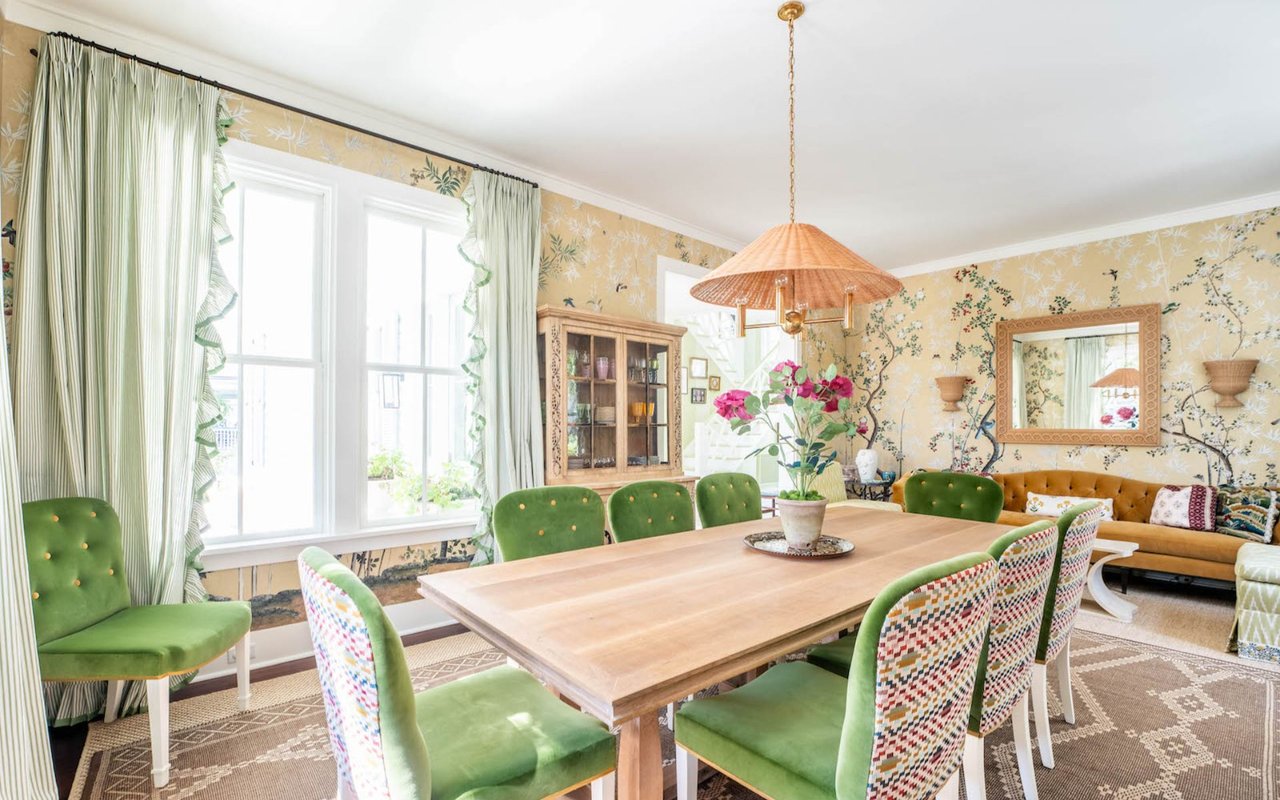 For Sale – Homes with Gorgeous Dining Rooms