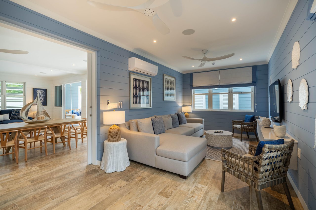 Sea Breeze Beach House 