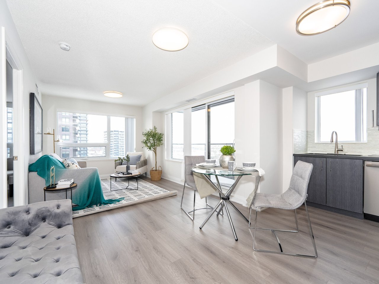 18 Uptown Dr 1910