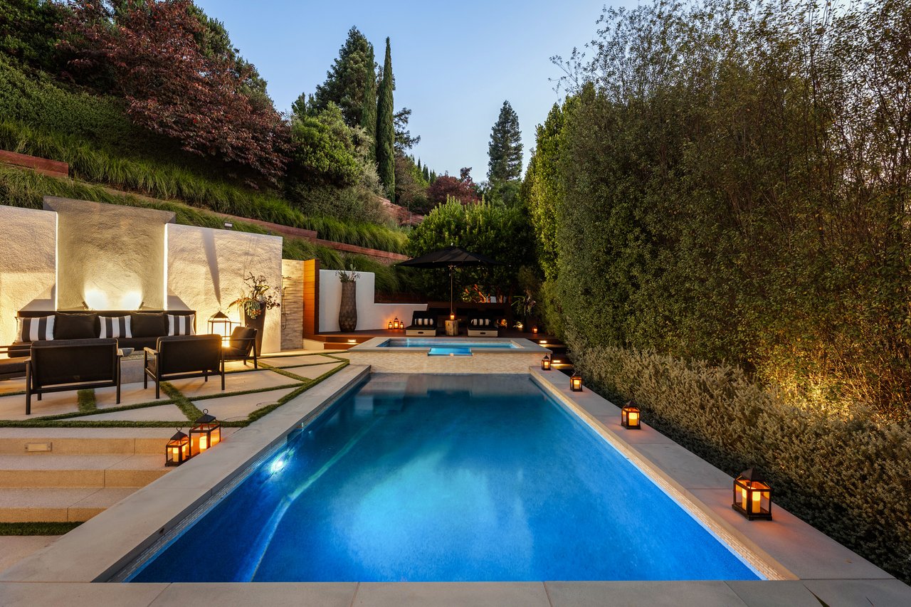 12047 Summit Cir, Beverly Hills