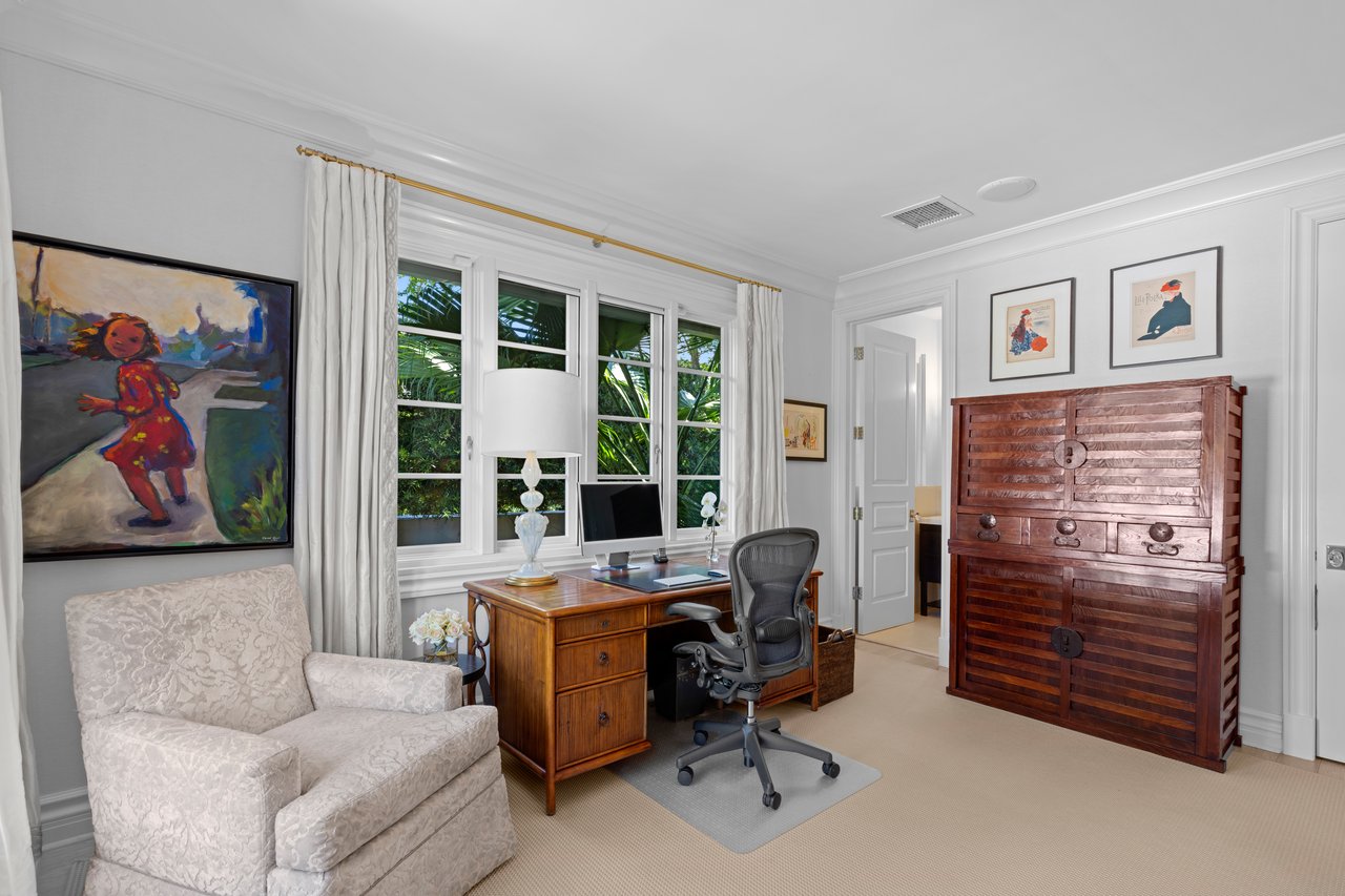 Entertainer’s Paradise in Prestigious Estate Section Enclave