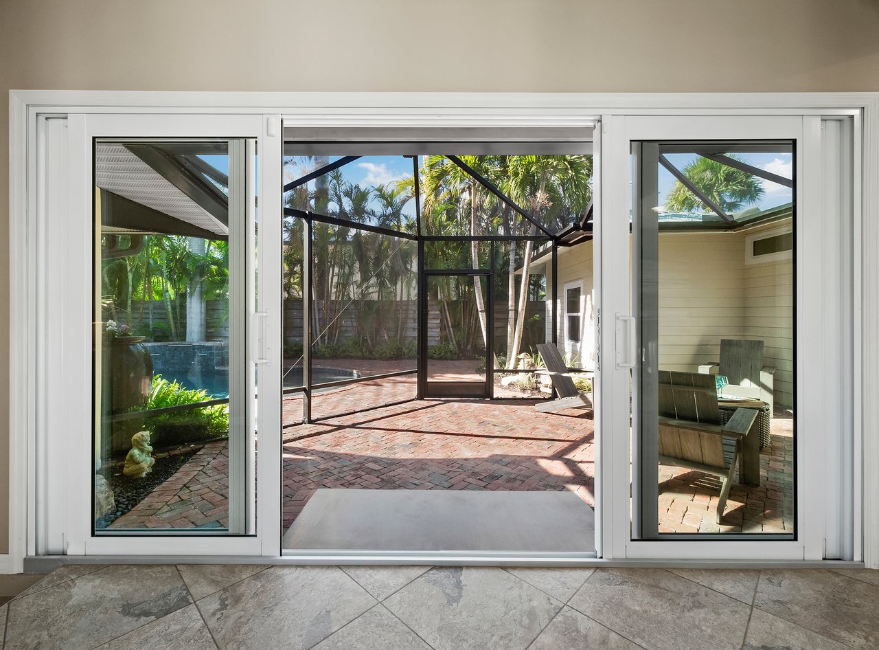 1930 ALTA VISTA ST