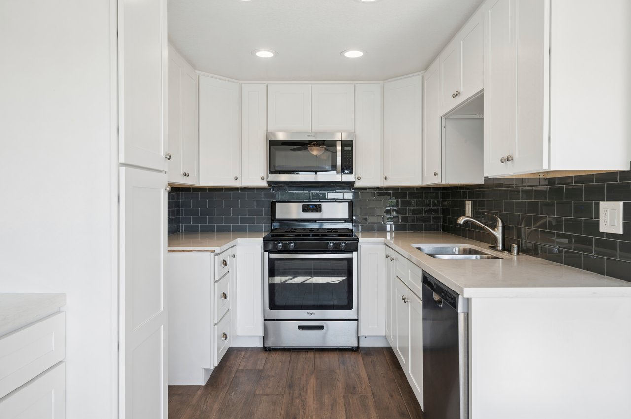 620 N Brea Boulevard 56